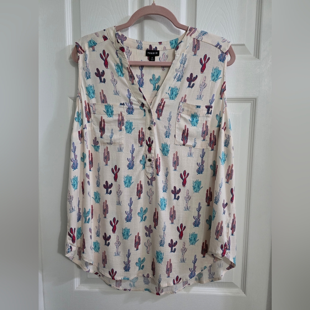 Torrid Harper Rayon Slub Pullover Sleeveless Top - Picture 3 of 9